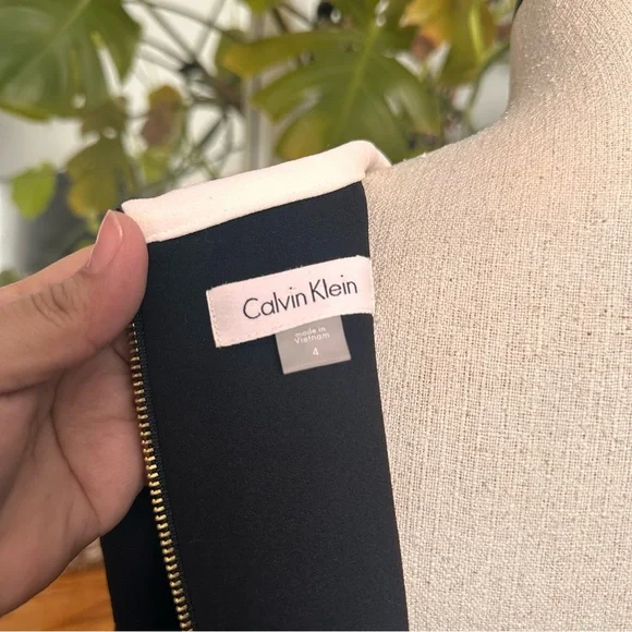 Calvin Klein Black Long-Sleeve Sheath Dress with White Trim - Picture 5 of 8